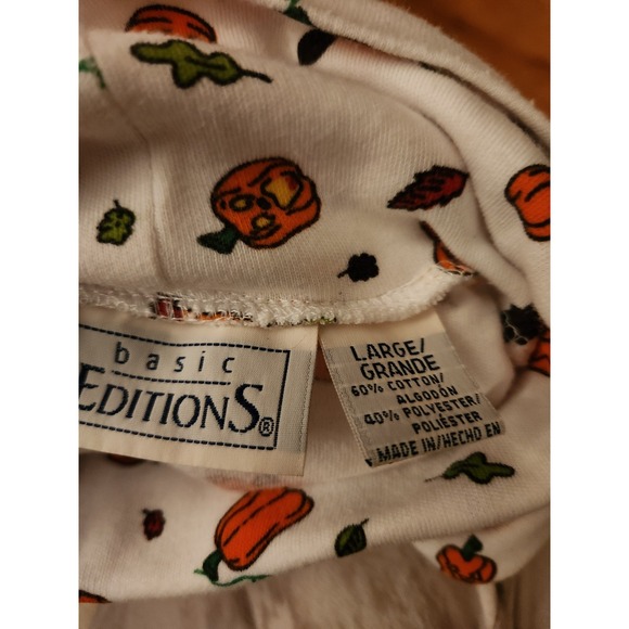 90s Halloween Turtleneck - Picture 4 of 4